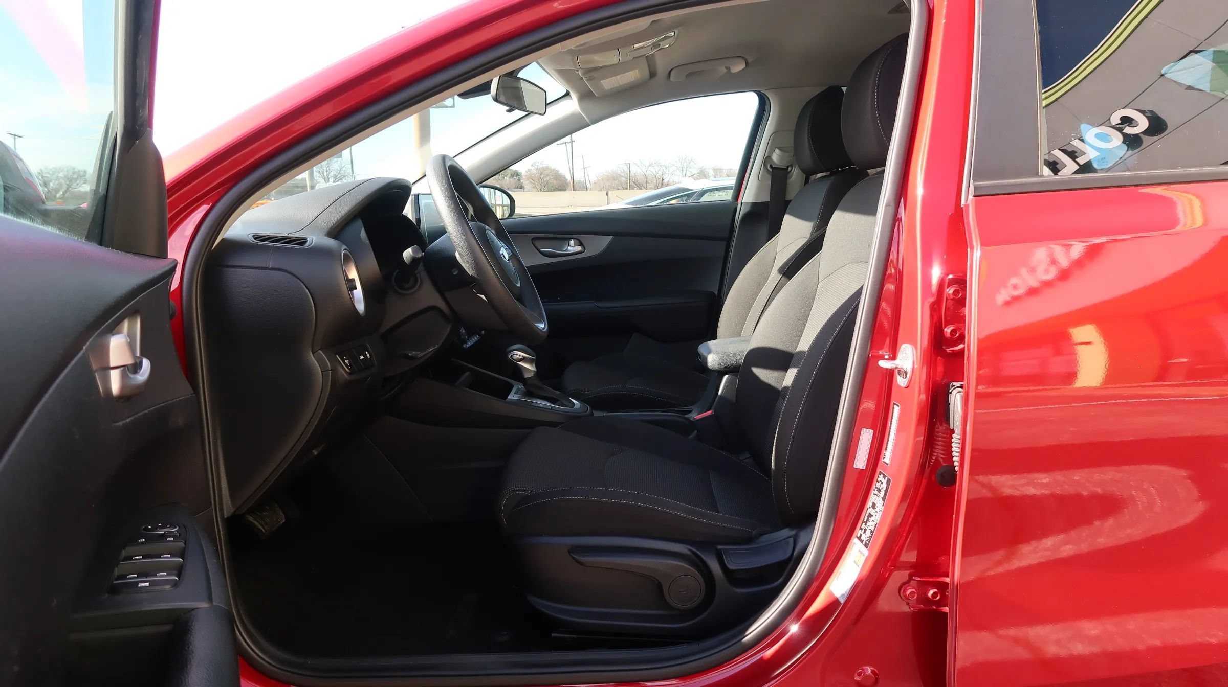 Used 2019 Kia Forte LXS FWD image 14