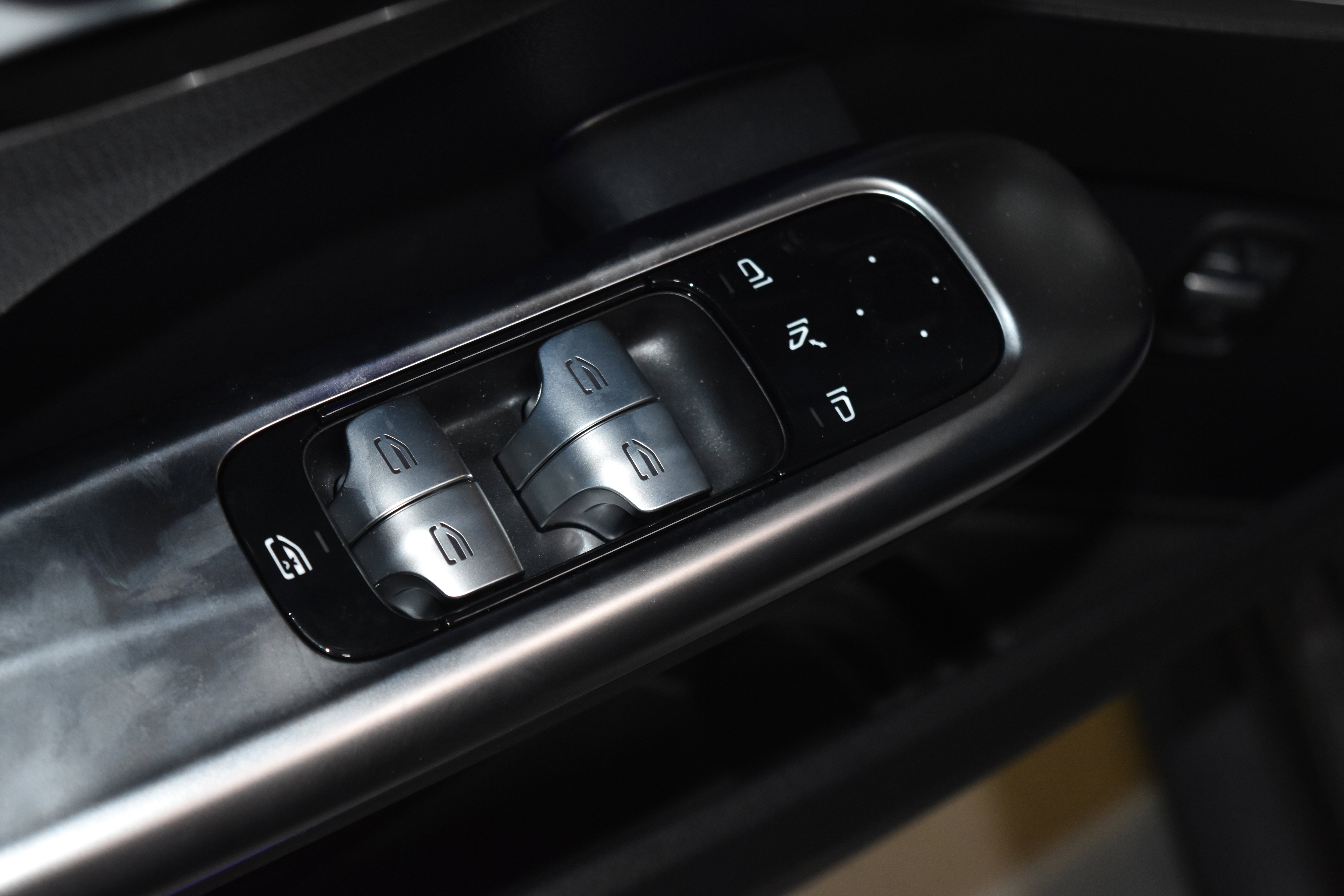 New 2026 Mercedes-Benz C 300 4MATIC Sedan image 5