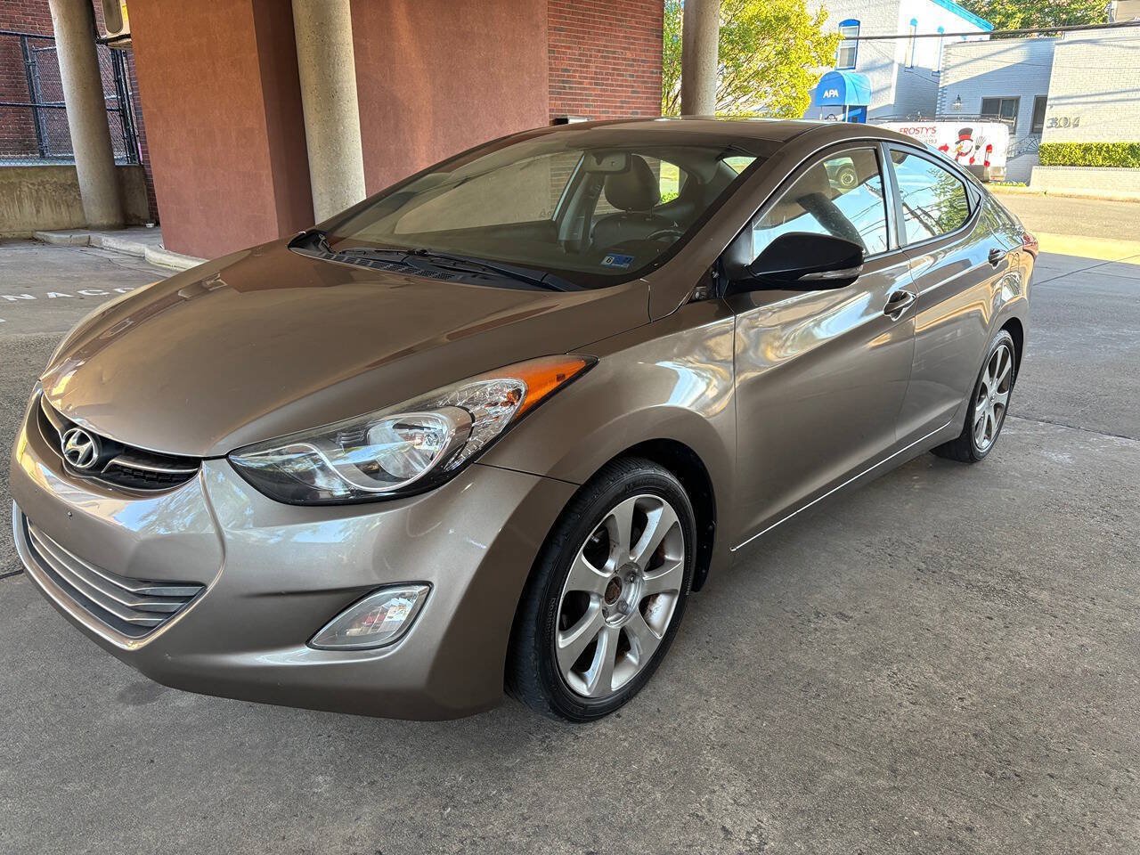 Used 2012 Hyundai Elantra Limited FWD image 1
