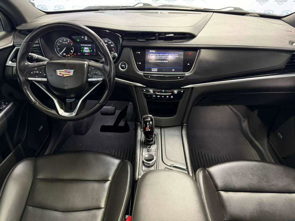Used 2022 Cadillac XT6 Luxury image 32