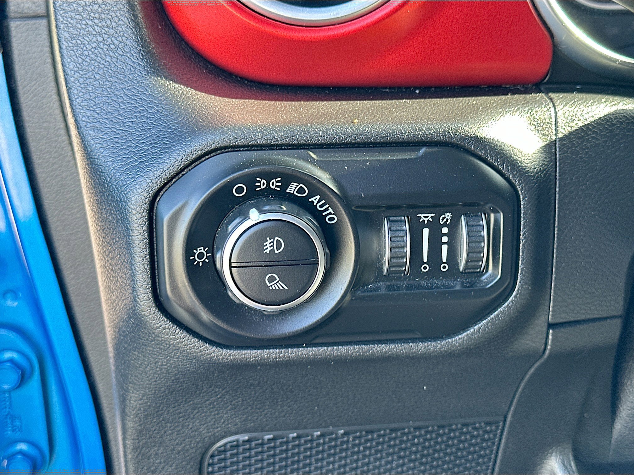 Used 2021 Jeep Gladiator Rubicon image 10