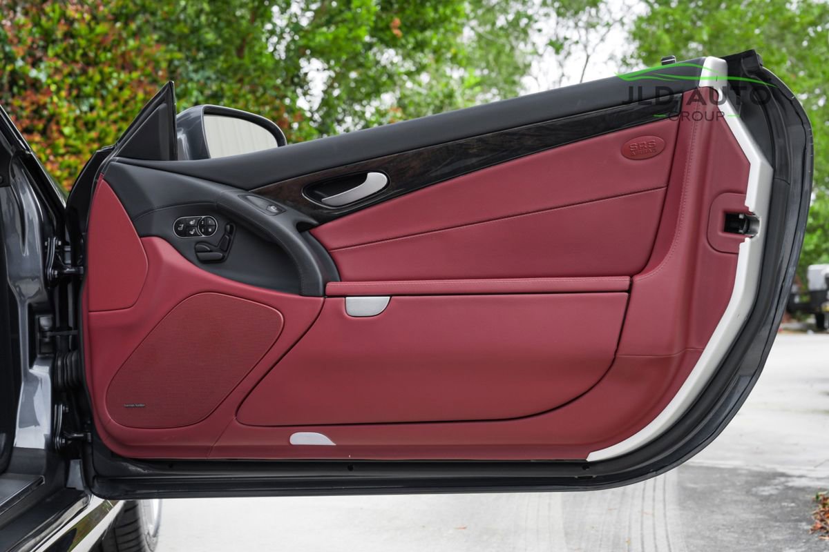 Used 2012 Mercedes-Benz SL 550 image 37