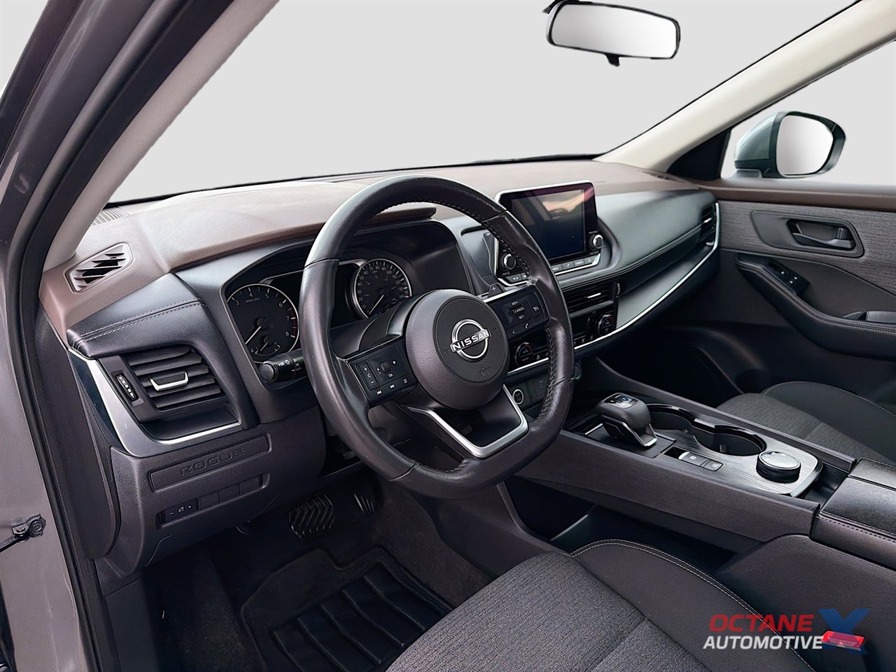 Used 2022 Nissan Rogue S AWD/4WD image 9