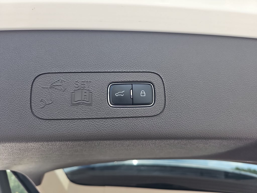 Used 2022 Lincoln Aviator Reserve w/ Equipment Group 201A AWD/4WD image 34