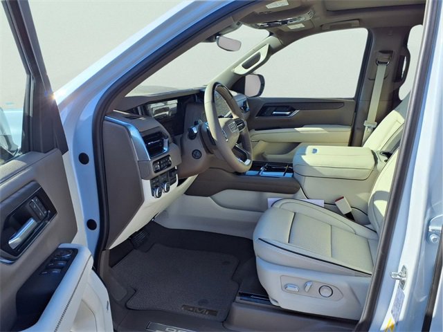 New 2026 GMC Yukon Denali w/ Denali Reserve Package image 17