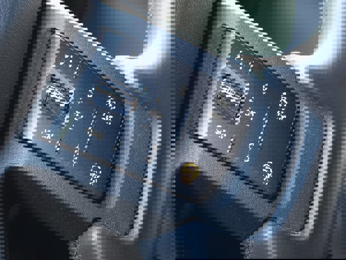 Used 2023 Land Rover Defender 110 75th Limited Edition image 61