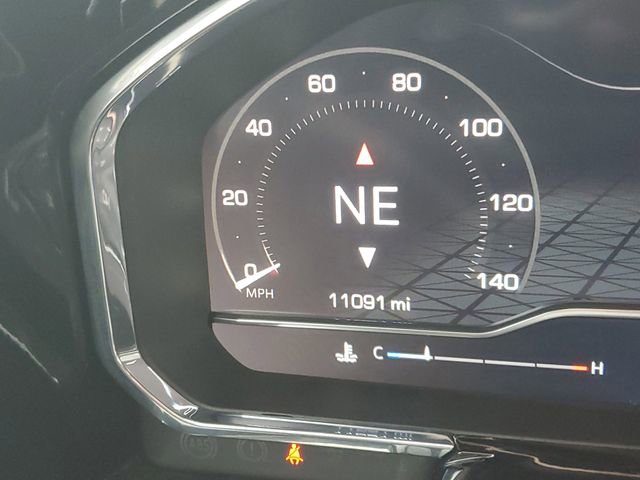 Used 2025 GMC Sierra 1500 Elevation image 21