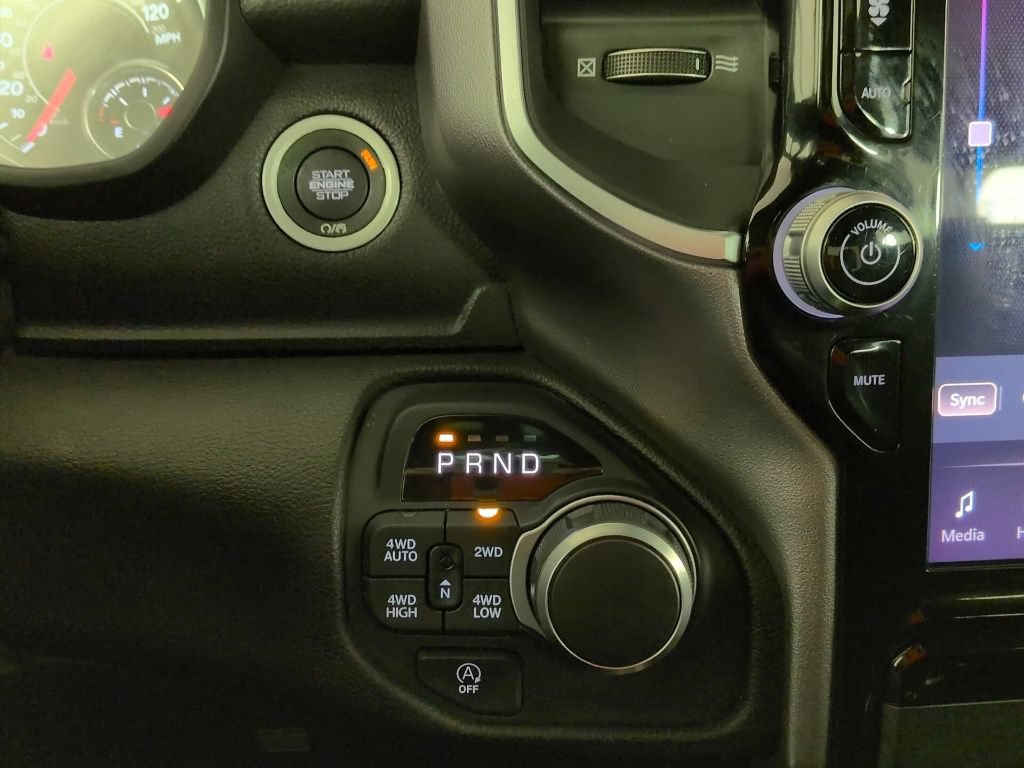 Certified 2025 RAM 1500 Big Horn AWD/4WD image 19