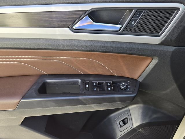 Used 2023 Volkswagen Atlas SE w/ Black Wheel Package image 28