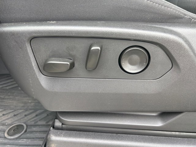 Used 2025 Chevrolet Silverado 1500 LT Trail Boss w/ Convenience Package II image 16