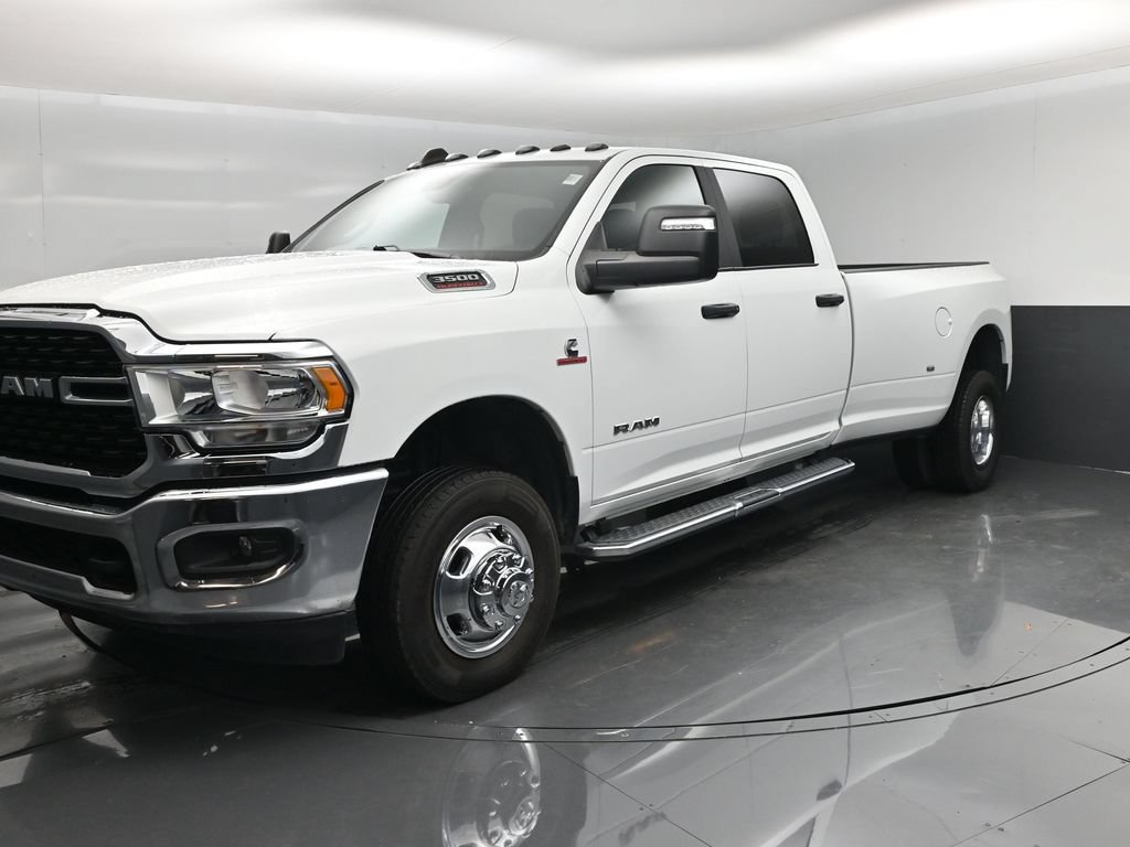 Used 2024 RAM 3500 Big Horn AWD/4WD image 22