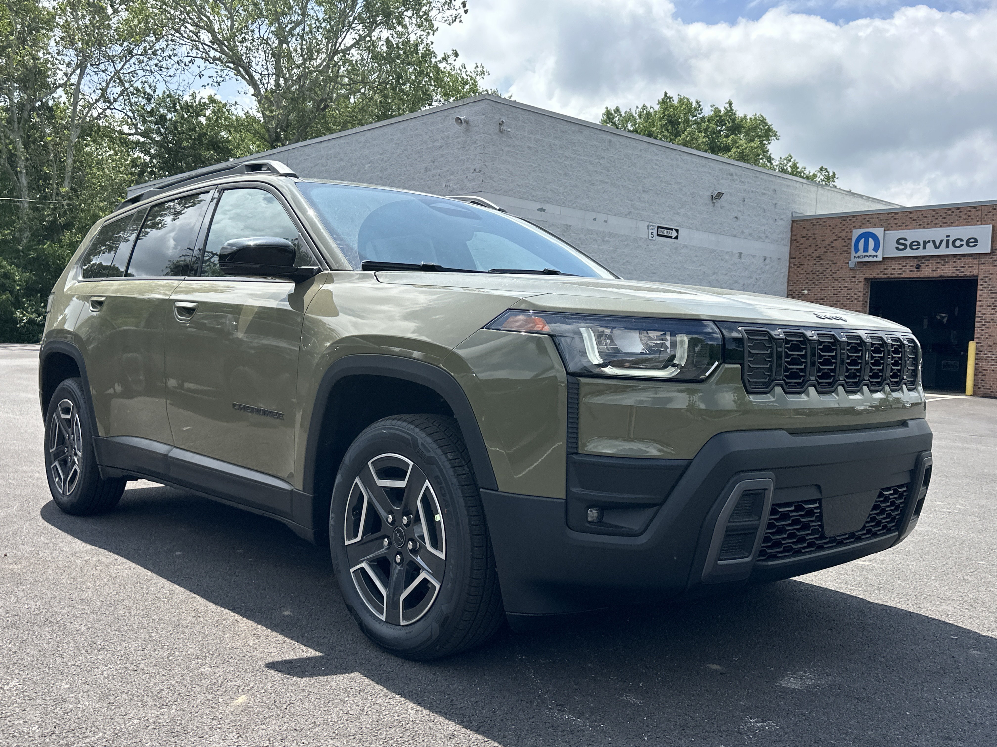 New 2026 Jeep Cherokee Limited AWD/4WD image 18