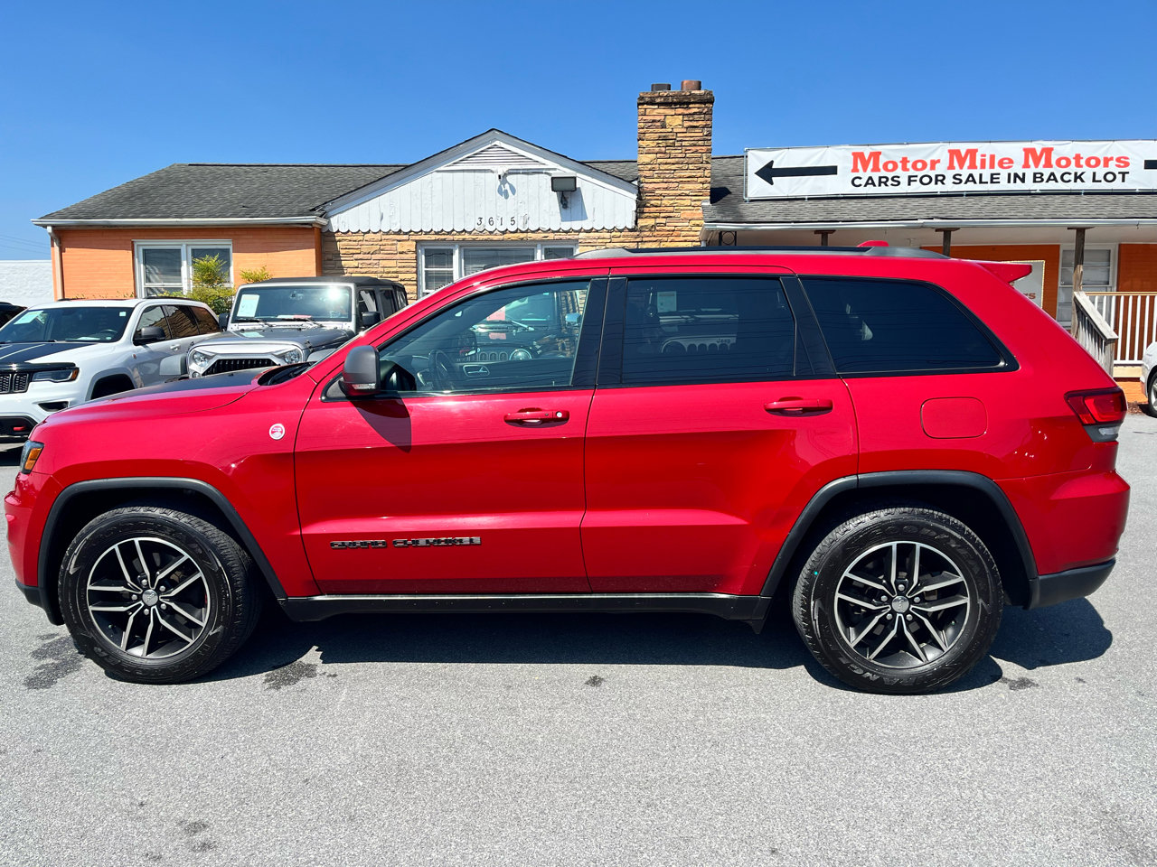Used 2018 Jeep Grand Cherokee Trailhawk image 8