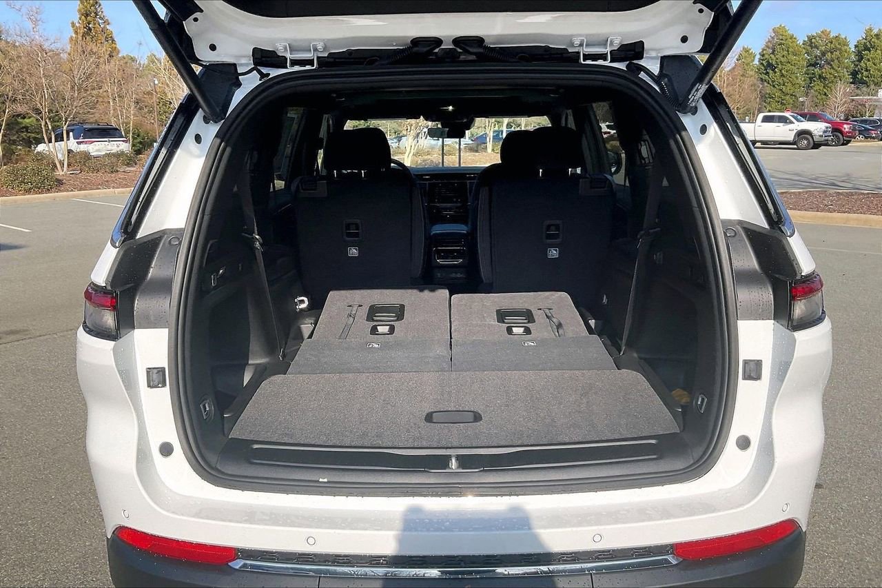 New 2025 Jeep Grand Cherokee L Laredo w/ Luxury Tech Group I image 26