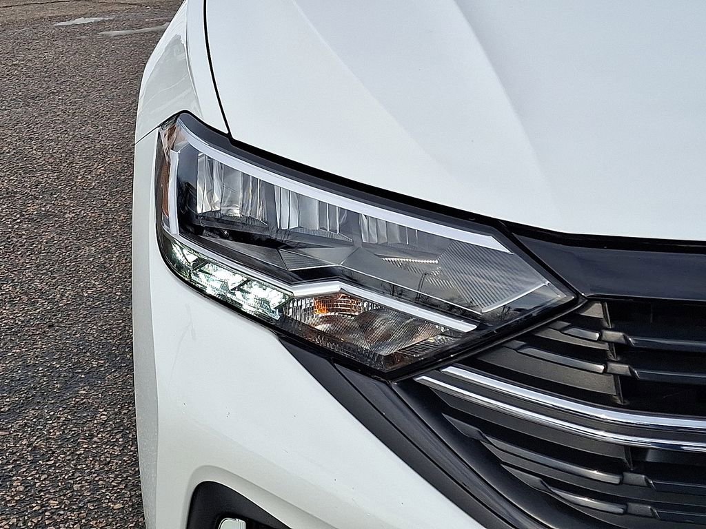 Used 2023 Volkswagen Jetta Sport image 13