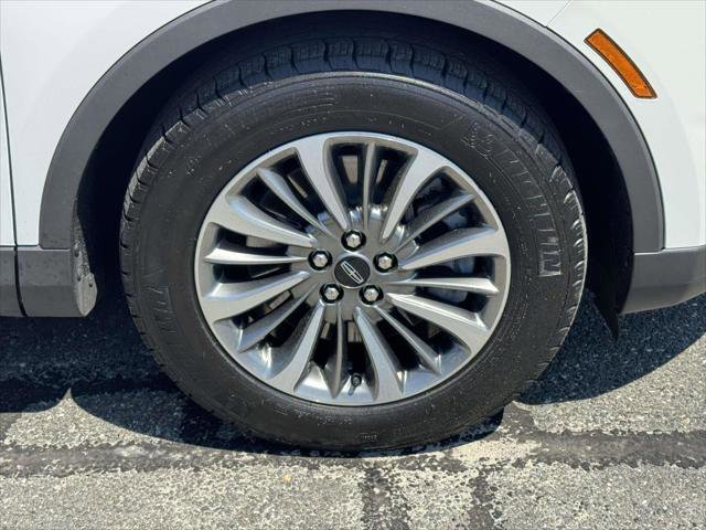 Used 2022 Lincoln Nautilus AWD w/ Premium Package image 8