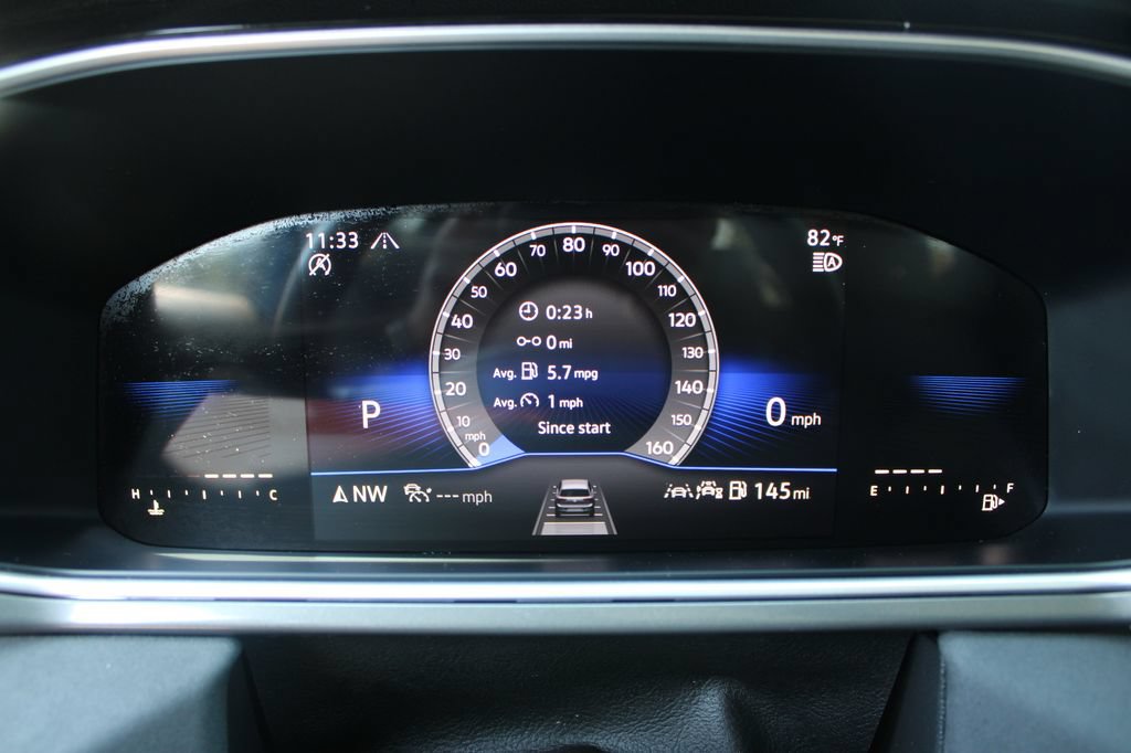 Used 2025 Volkswagen Taos SE AWD/4WD image 28