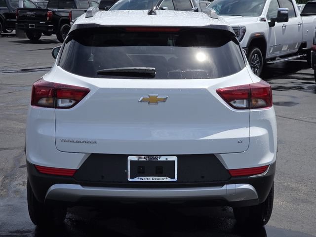 New 2026 Chevrolet TrailBlazer LT w/ Driver Confidence Package FWD image 18