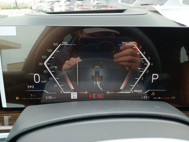 New 2026 BMW X5 sDrive40i image 25