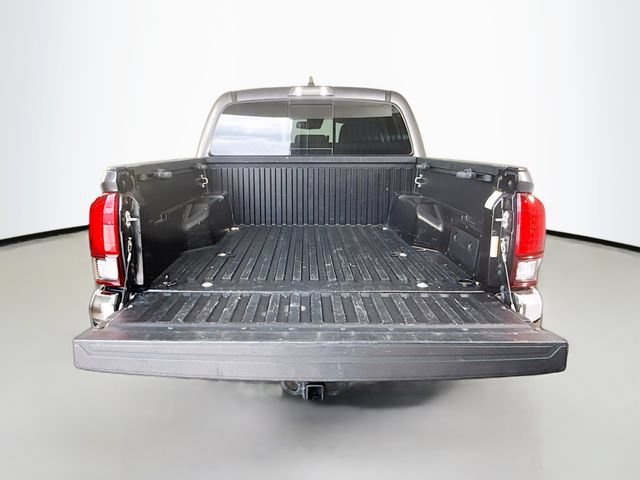 Used 2021 Toyota Tacoma SR5 AWD/4WD image 24