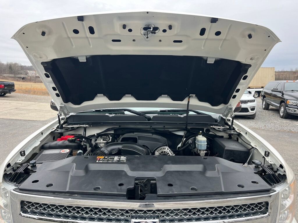 Used 2011 Chevrolet Silverado 1500 LT w/ All-Star Edition image 45