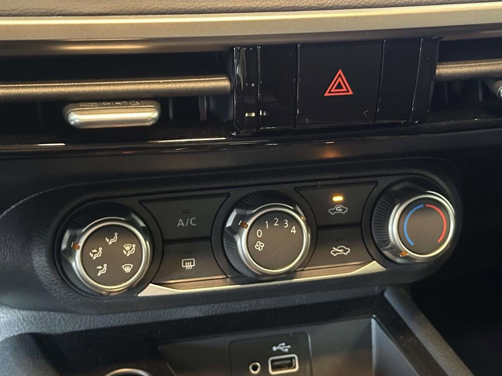 Used 2025 Nissan Kicks S w/ Interior Electronics Package AWD/4WD image 29