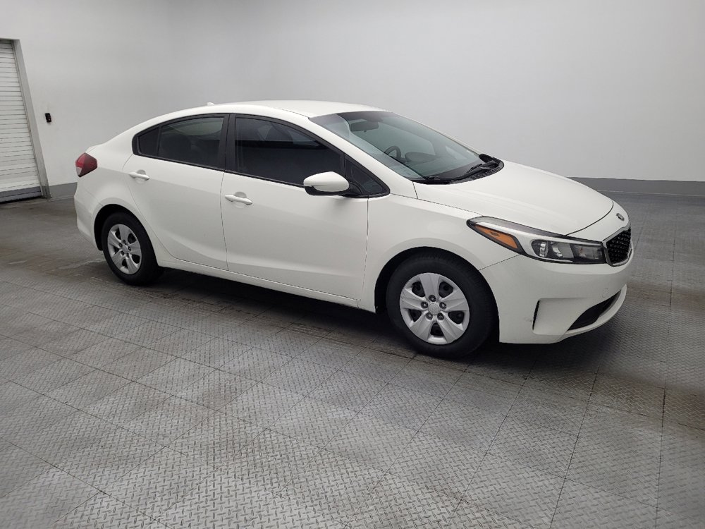 Used 2017 Kia Forte LX image 11