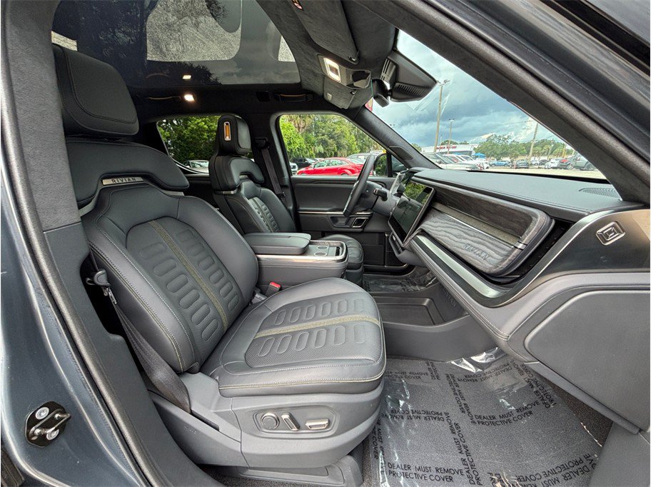 Used 2022 Rivian R1T Adventure AWD/4WD image 42