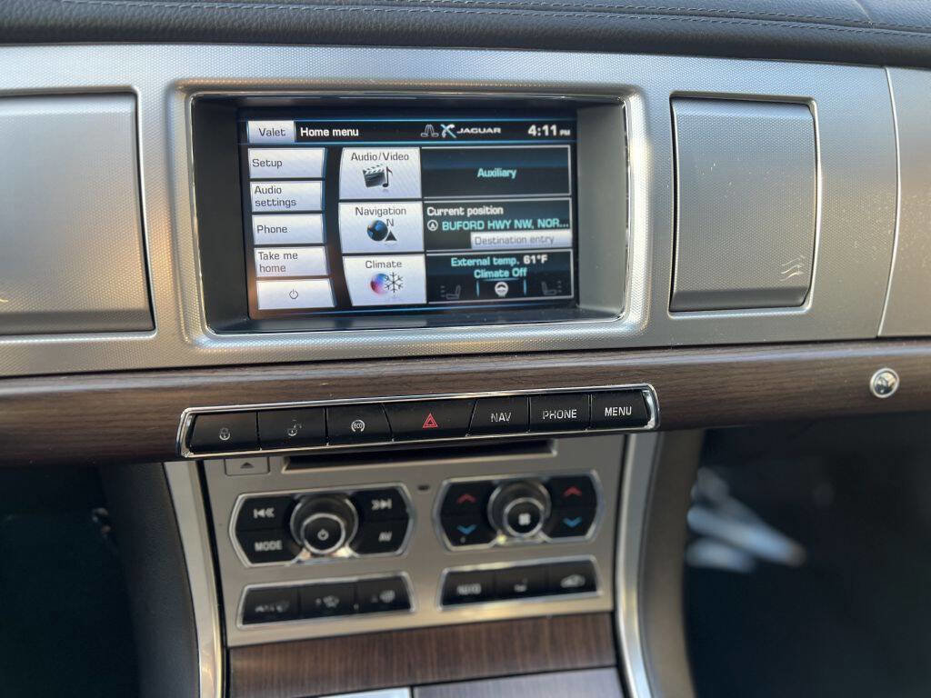 Used 2014 Jaguar XF 3.0 image 11