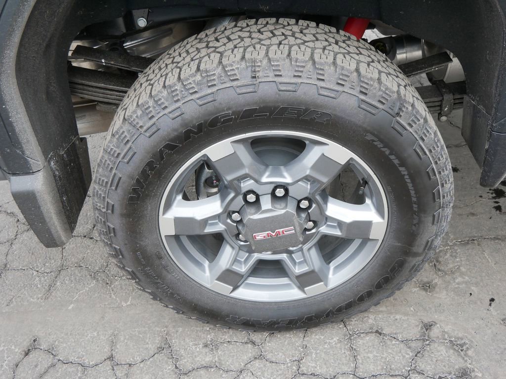 Used 2026 GMC Sierra 3500 SLT w/ SLT Premium Package image 8