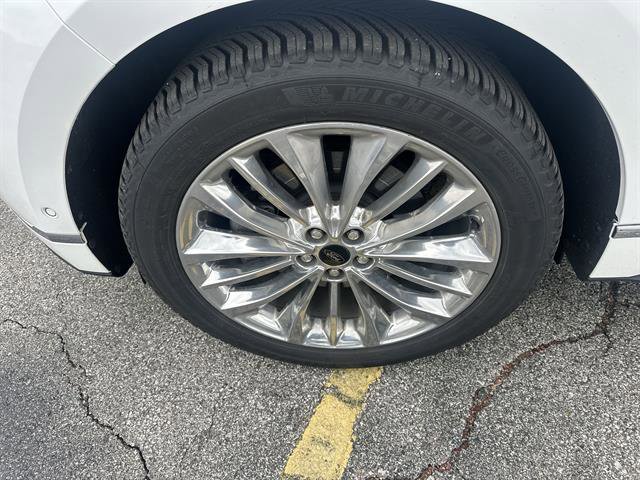 Used 2020 Ford Edge Titanium w/ Equipment Group 301A AWD/4WD image 18