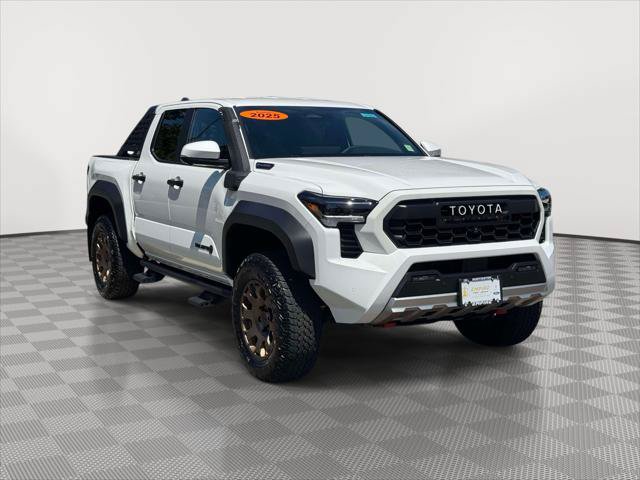 Used 2025 Toyota Tacoma 4x4 Double Cab Hybrid w/ Tow Tech Package image 1