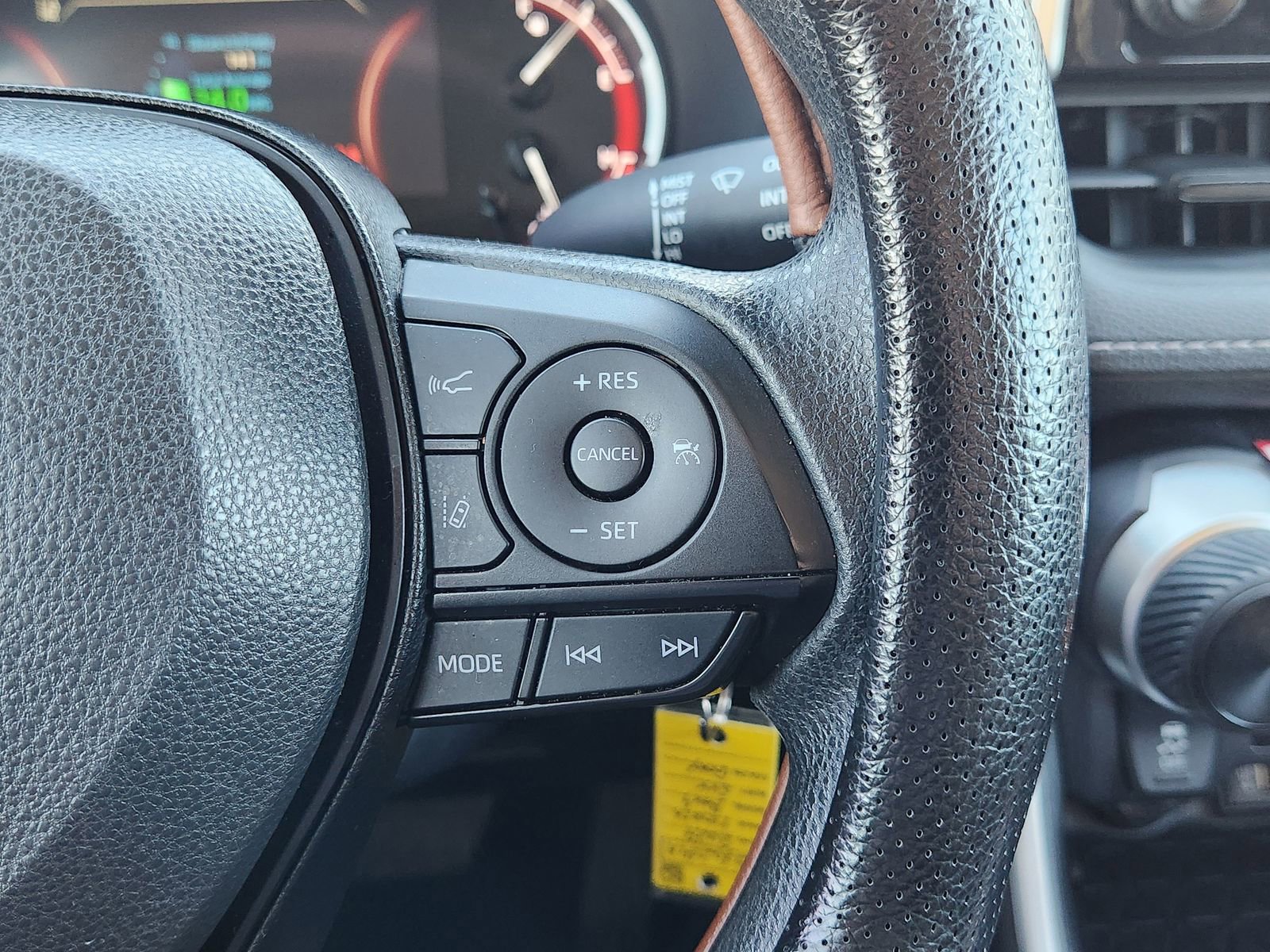 Used 2024 Toyota RAV4 LE image 33