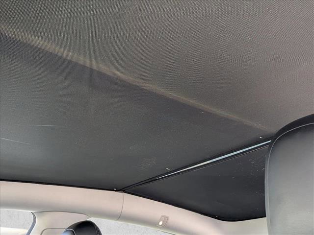 Used 2021 Tesla Model Y Long Range image 16