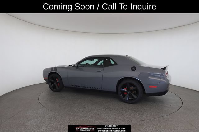Used 2018 Dodge Challenger SXT RWD image 9