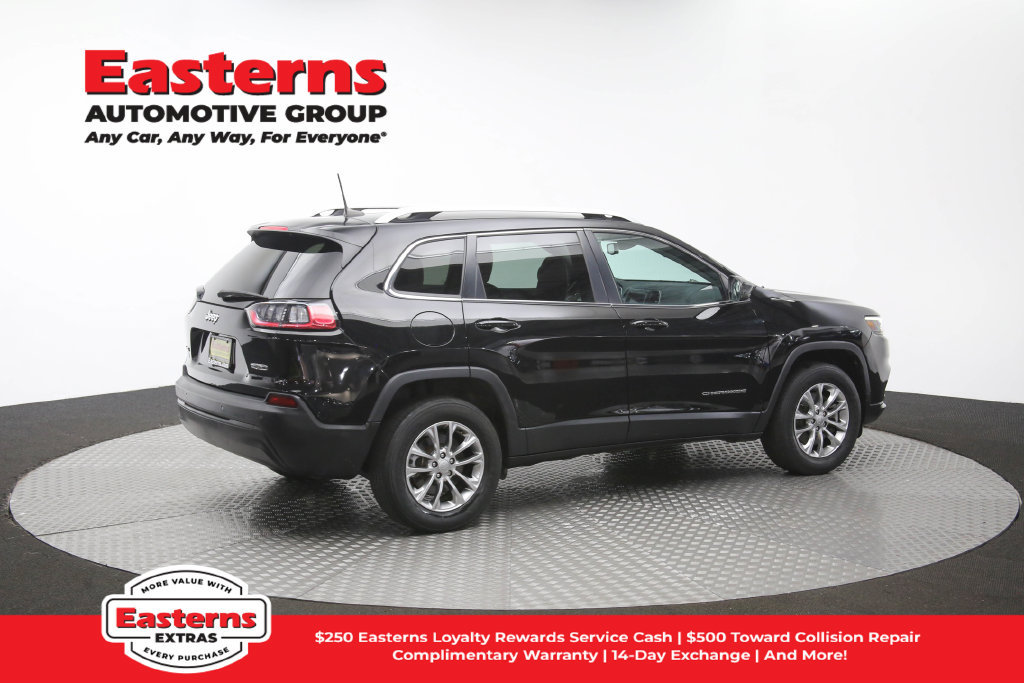 Used 2021 Jeep Cherokee Latitude Plus AWD/4WD image 43