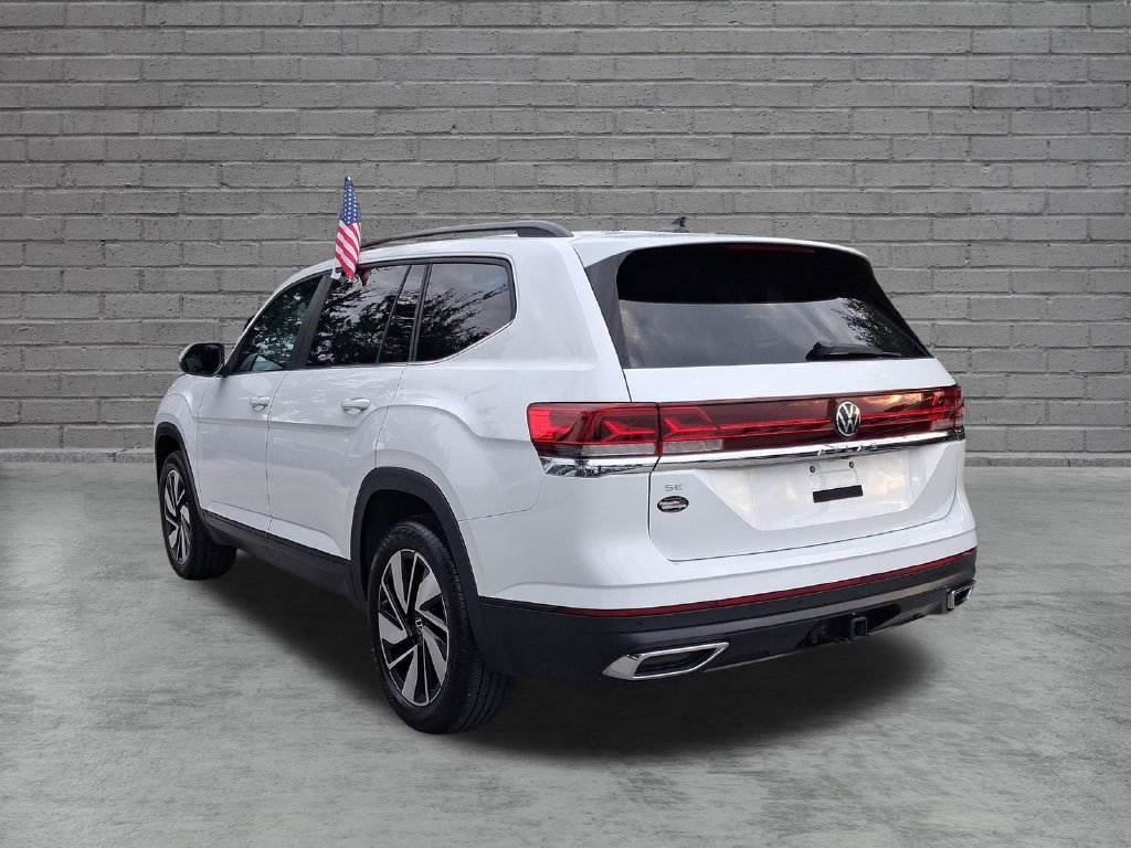 Certified 2024 Volkswagen Atlas SE FWD image 9