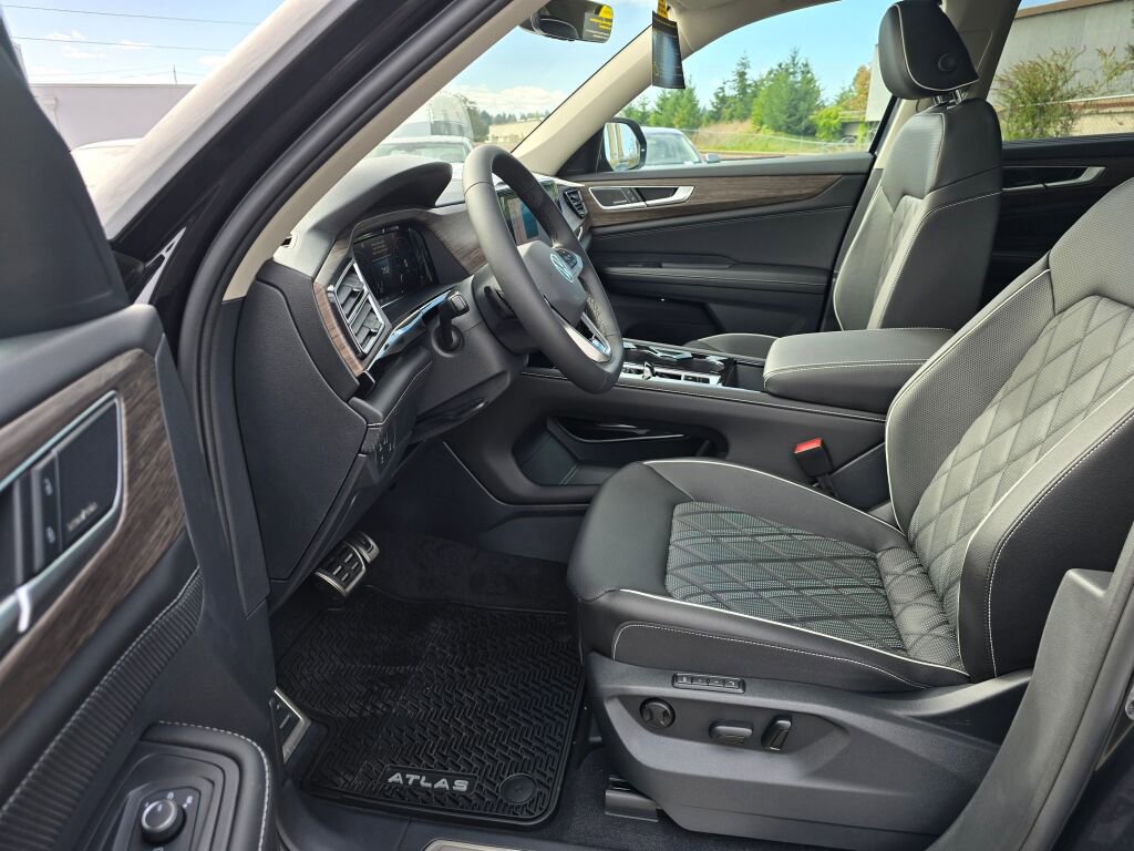 New 2026 Volkswagen Atlas SEL Premium R-Line image 19