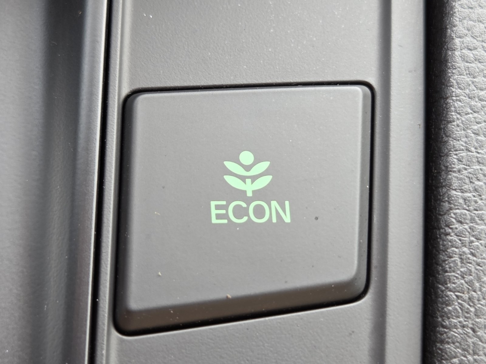 Certified 2019 Honda CR-V LX image 6