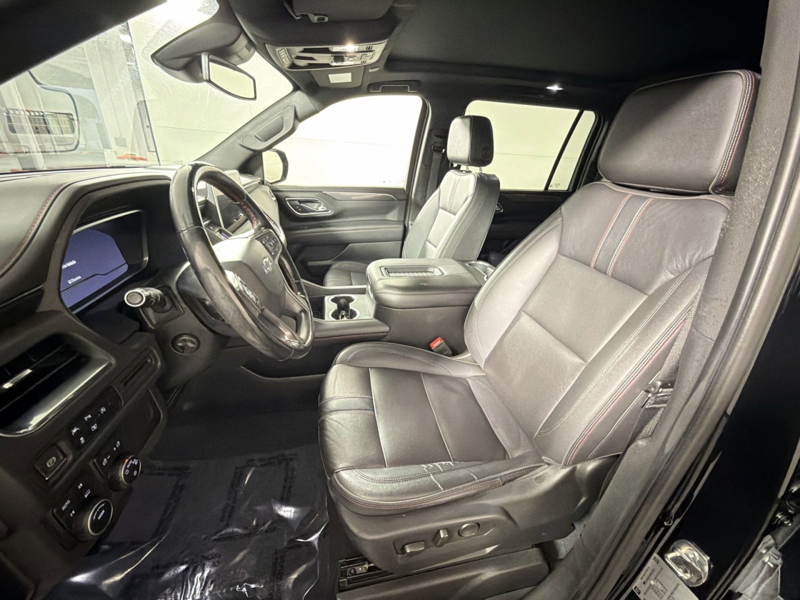 Used 2023 Chevrolet Suburban RST w/ Luxury Package image 13