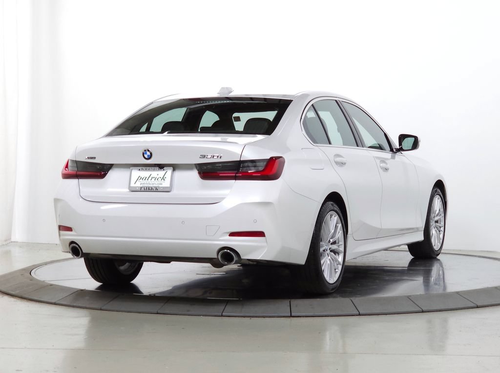 Used 2024 BMW 330i xDrive Sedan w/ Convenience Package AWD/4WD image 11