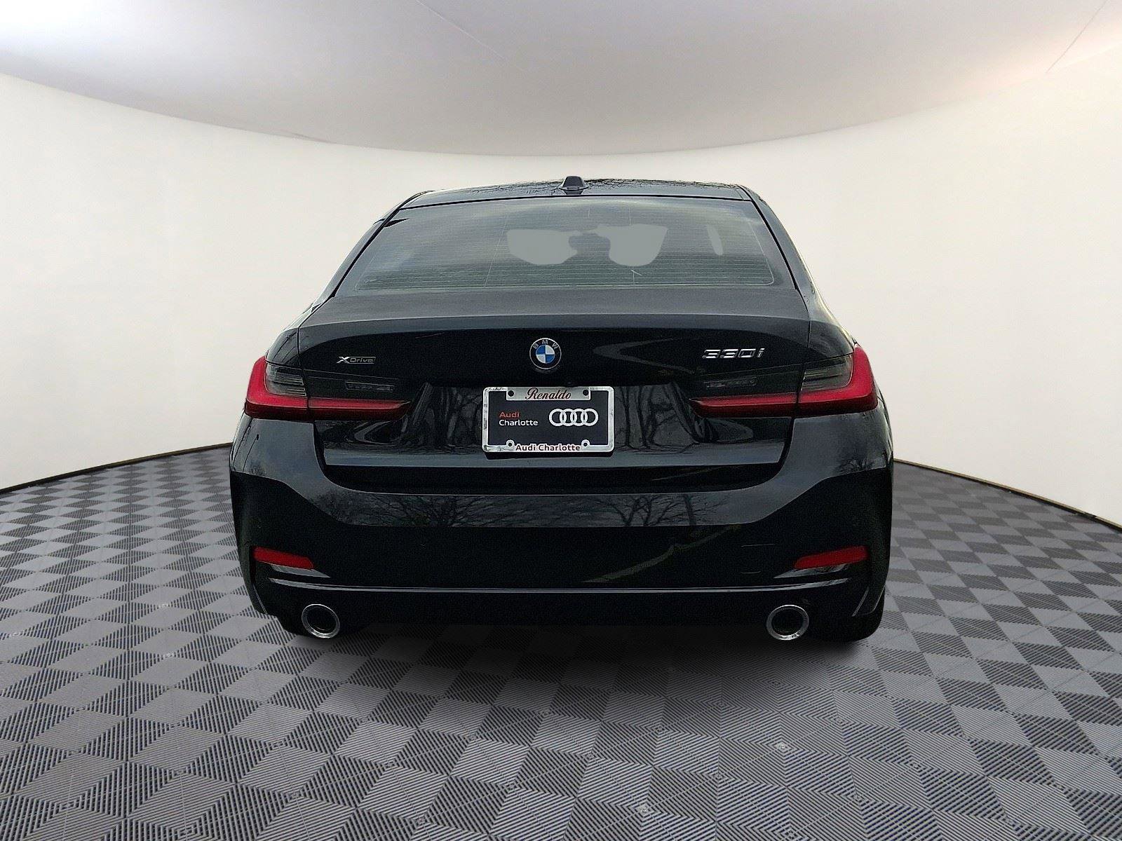Used 2025 BMW 330i xDrive Sedan image 5
