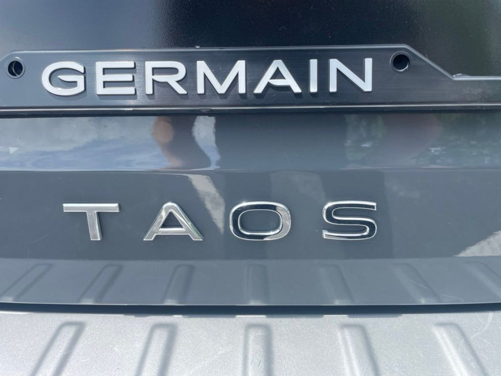 Used 2022 Volkswagen Taos SE w/ Panoramic Sunroof Package AWD/4WD image 31