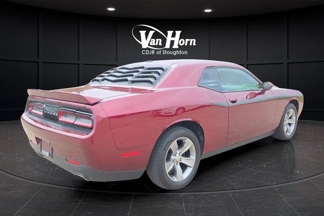 Used 2019 Dodge Challenger SXT RWD image 7