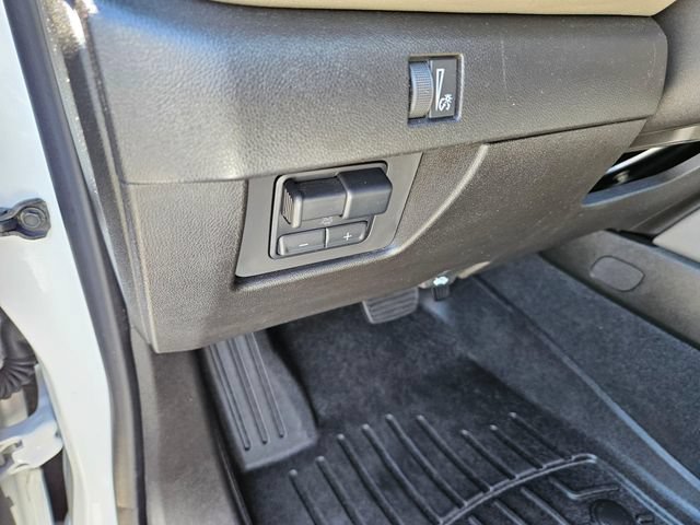Used 2024 Chevrolet Colorado ZR2 w/ ZR2 Convenience Package III AWD/4WD image 28