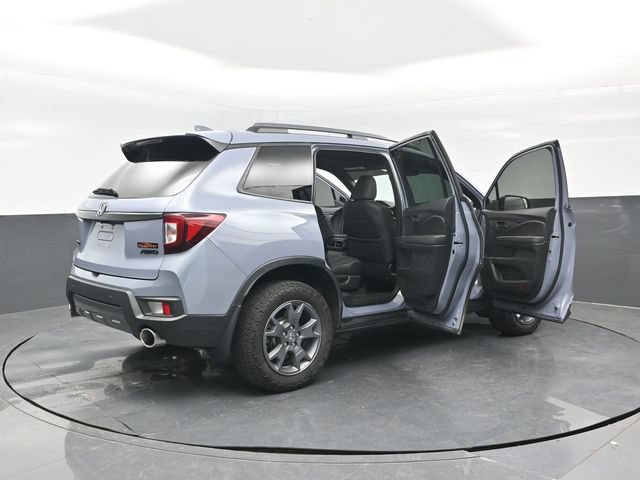 Used 2025 Honda Passport TrailSport image 29