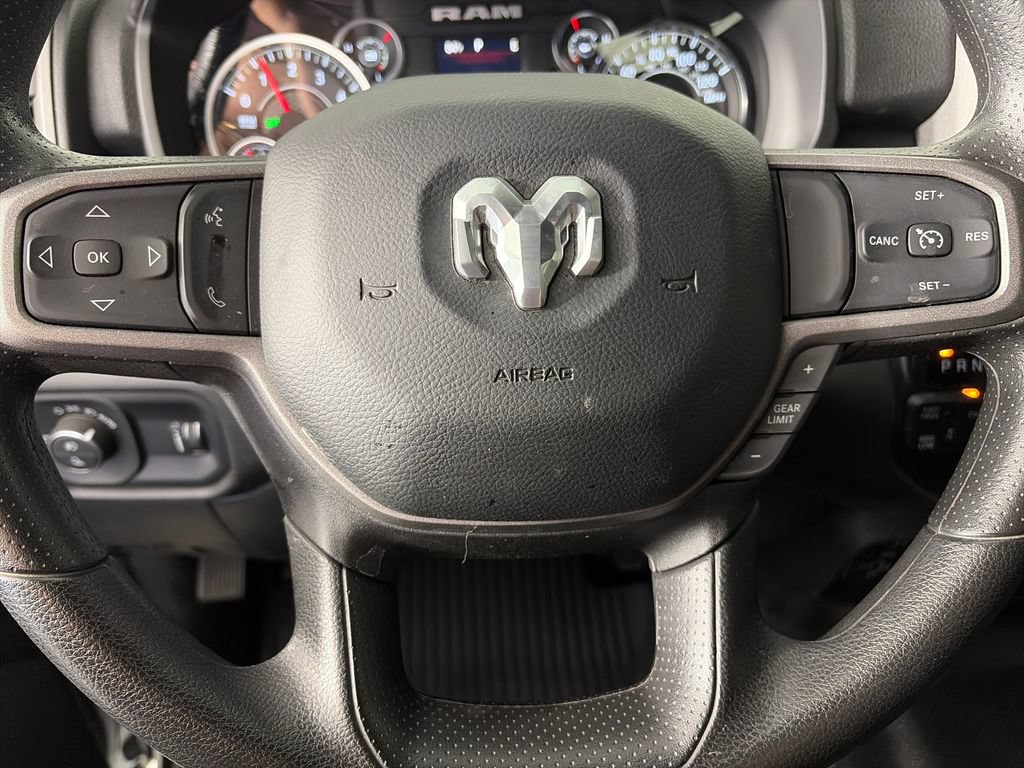 Used 2024 RAM 3500 Tradesman w/ Chrome Appearance Group AWD/4WD image 16