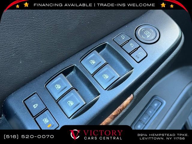 Used 2020 Chevrolet Suburban Premier w/ Premier 6.2L Value Package image 13