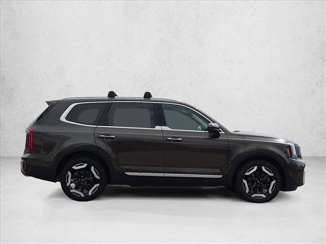 Used 2025 Kia Telluride S AWD/4WD image 4