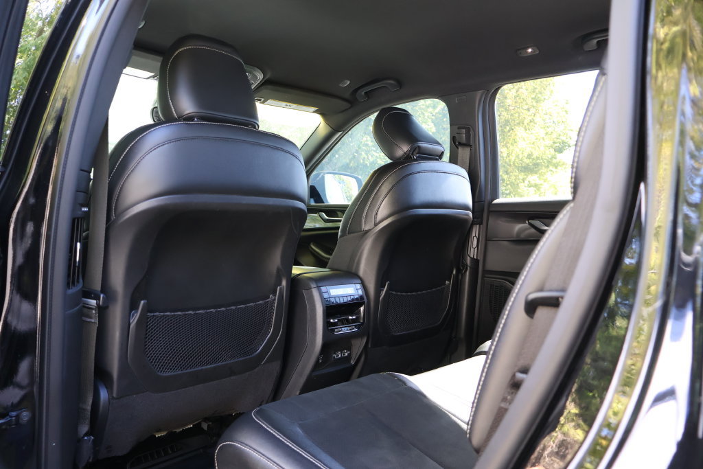 Used 2023 Jeep Grand Cherokee L Laredo AWD/4WD image 42